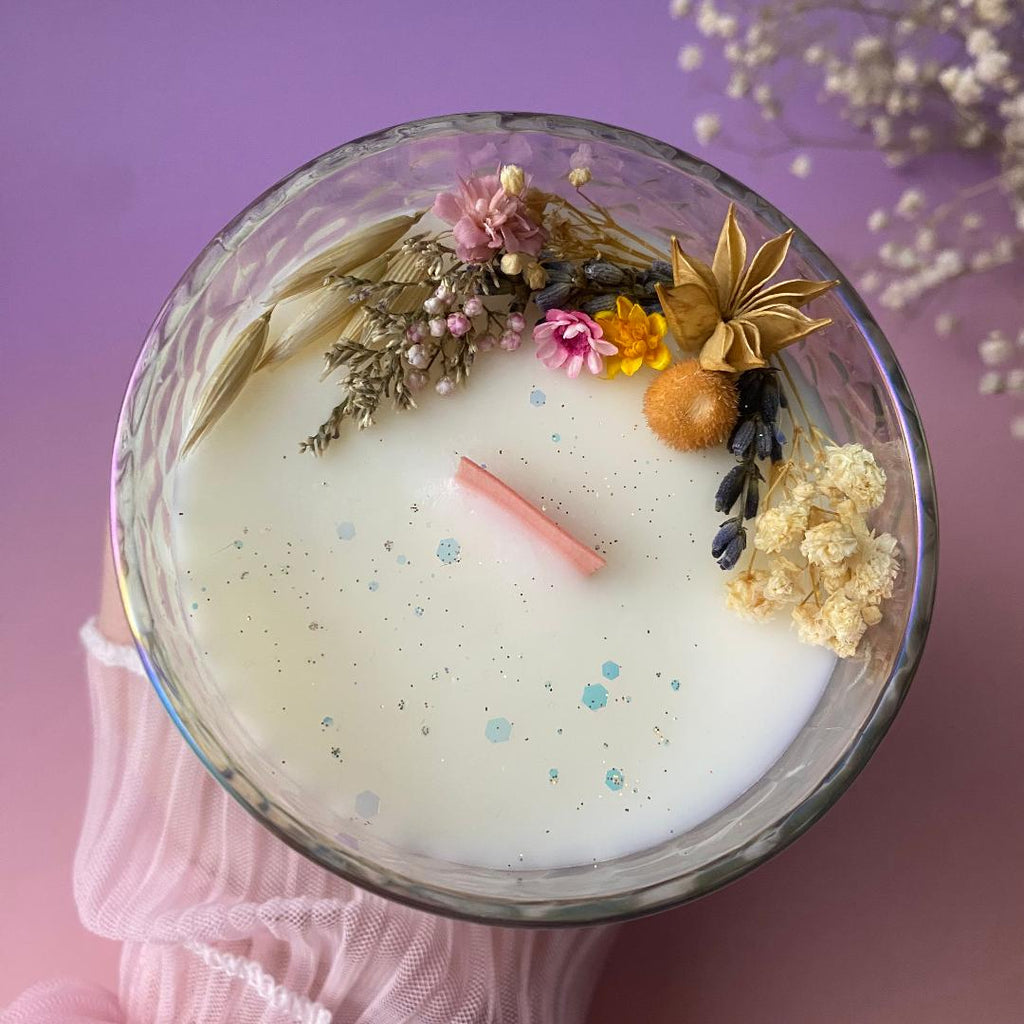 Detalle vela aromática vainilla hecha a mano